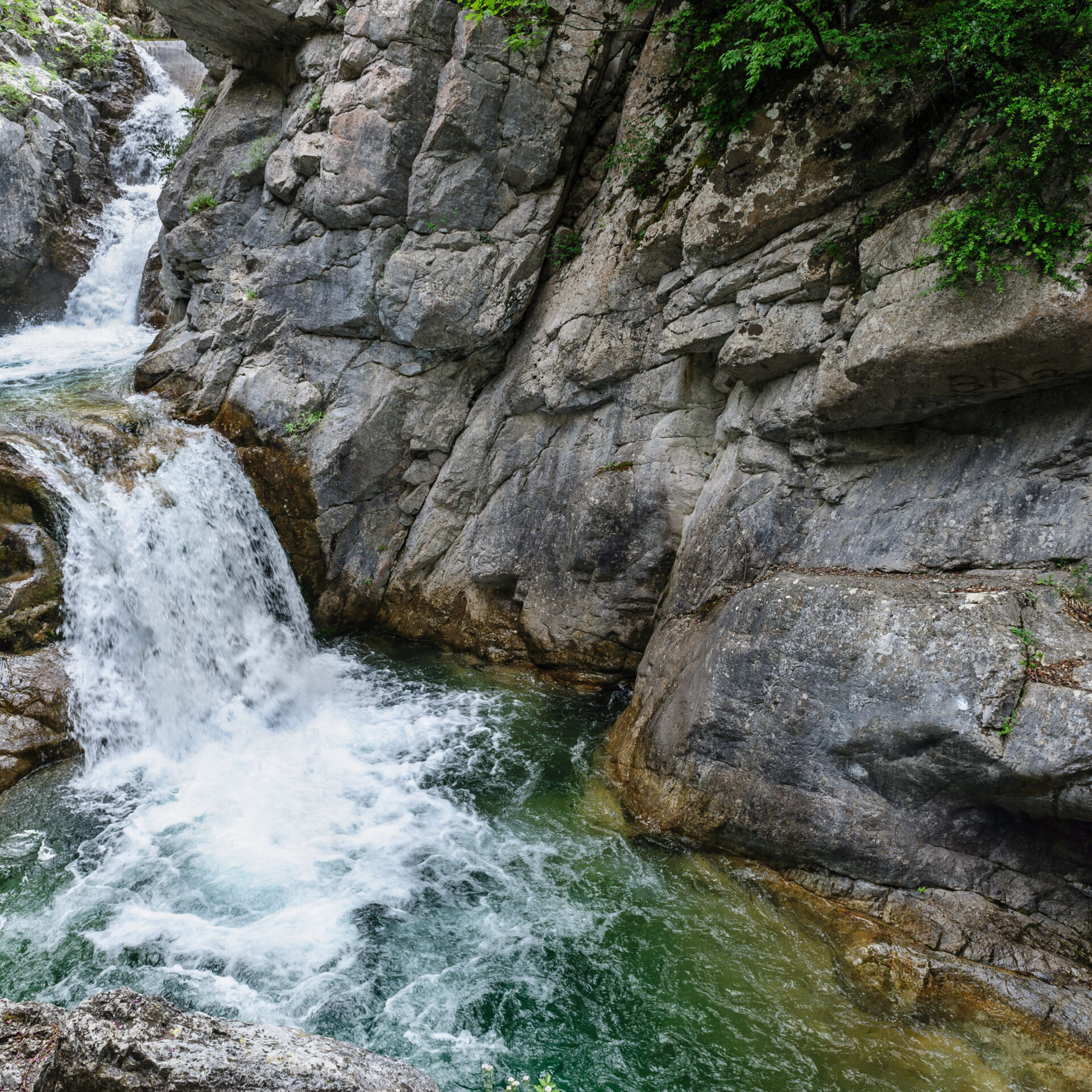 Wasserfall auf dem Olymp Wanderweg